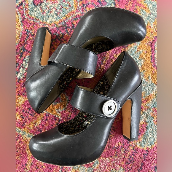 Seychelles | Women's black leather Third Degree Mary Jane pumps, side button sz9 - Picture 5 of 13